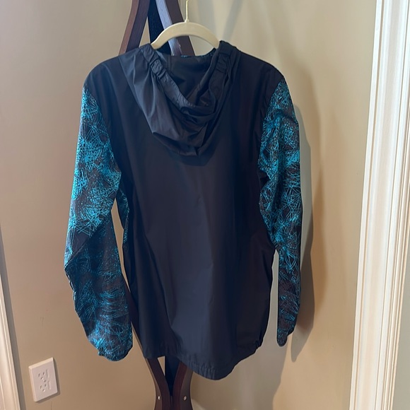 THE NORTH FACE FLURRY WIND HOODIE BOYS - Picture 2 of 3